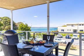 Portofino, 2,7 Laman St - Beautifully styled unit on first floor with stunning views, Air con, Wi-Fi and close to town, Nelson Bay